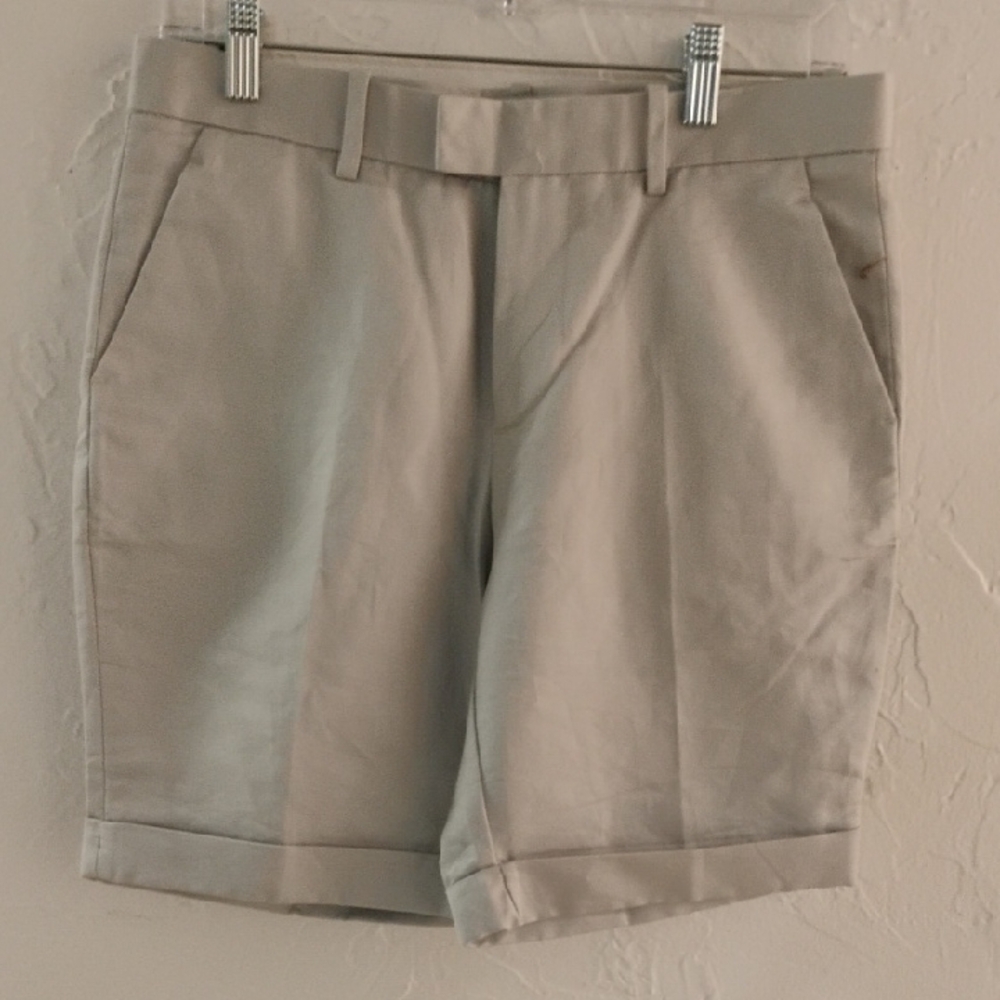 H&M Tan Flat Front Shorts Casual Style